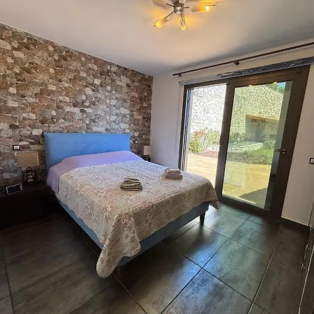 Smaragdine Blue Villa