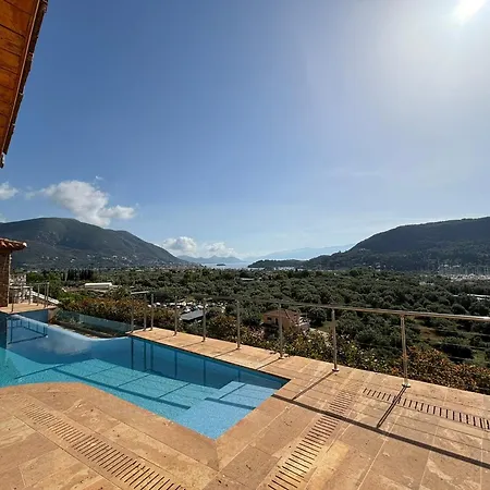 Smaragdine Blue Villa *