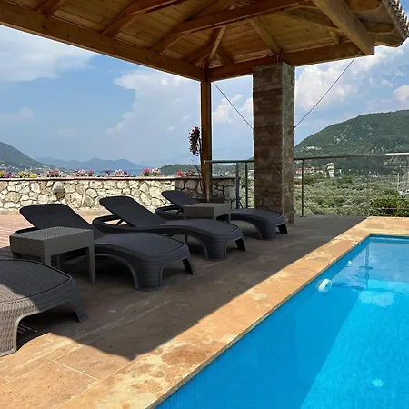Smaragdine Blue * Agios Christoforos (Lefkada)