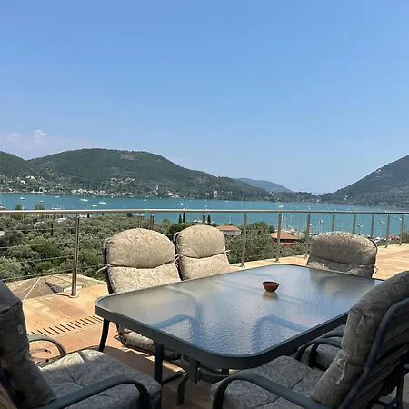 Villa Smaragdine Blue